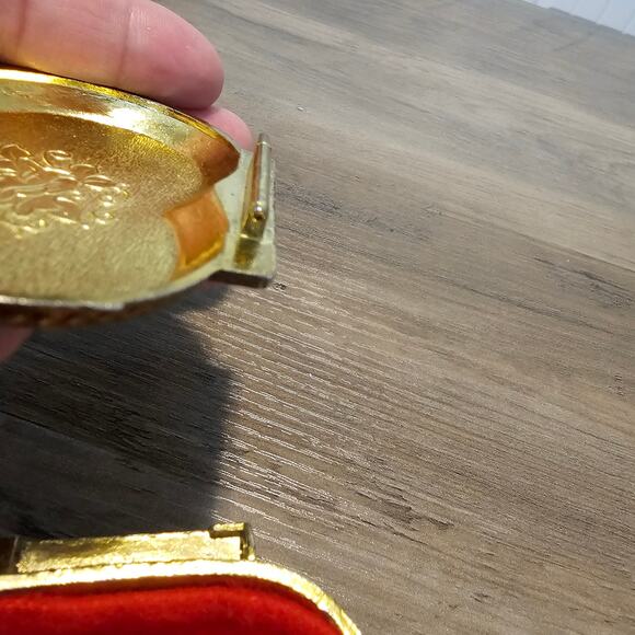 Vintage Gold Metal Heart Trinket Jewelry Box Cherub Velvet Japan Renaissance - Picture 14 of 14